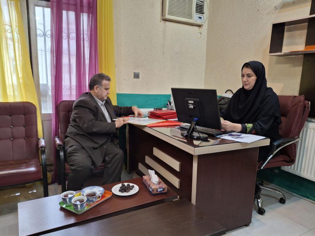 بازدید سرگروههای مشاوره آموزش و پرورش از مدرسه دخترانه وارسته