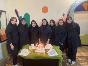 جشن تولد در مدرسه