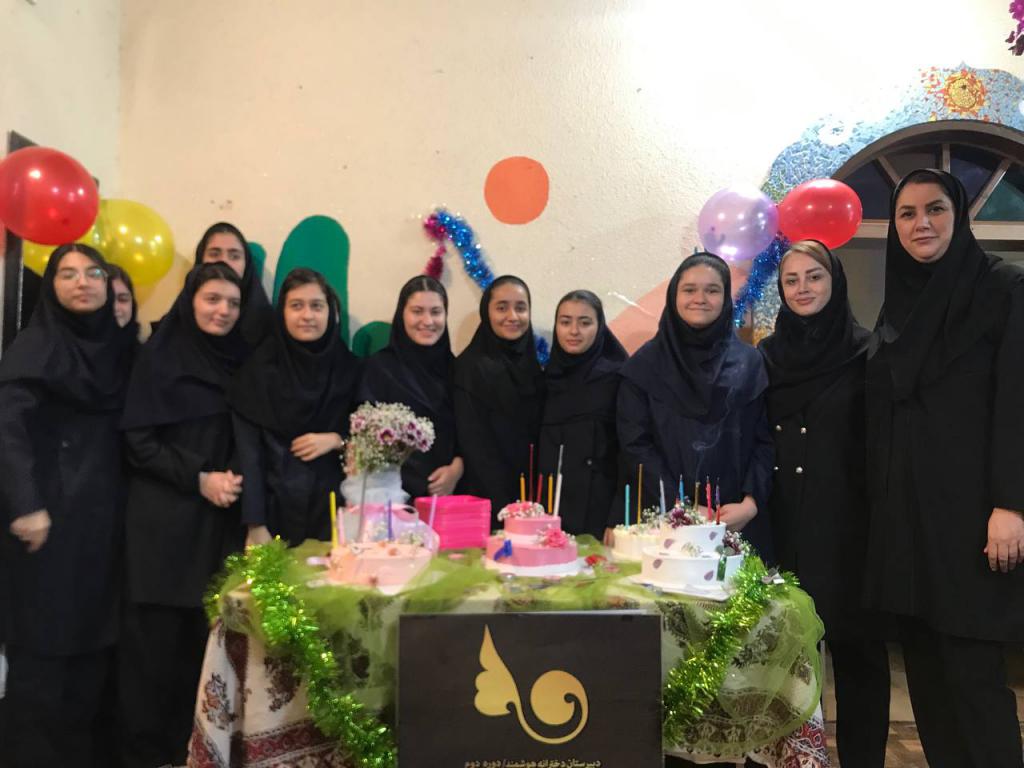 جشن روز جهانی دختر در دبیرستان دخترانه وارسته